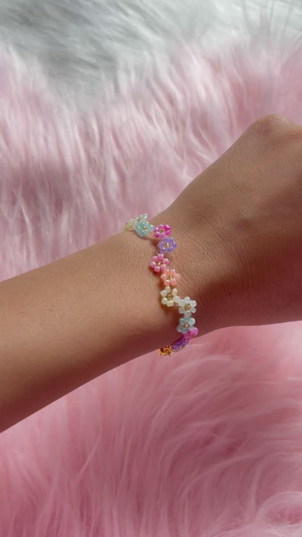 Pastel Daisy Bracelet